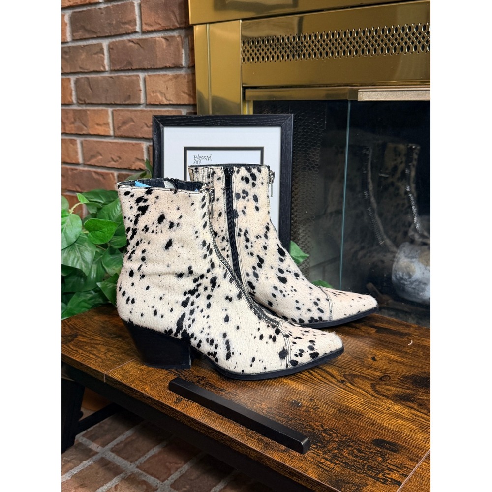 Jeffrey Campbell Sullivan-P Ankle Boots Womens Cream Black Cow Print 8.5
